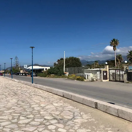 ヴィラ Rentopolis Mediterraneo 27 カンポフェリーチェ・ディ・ロッチェッラ